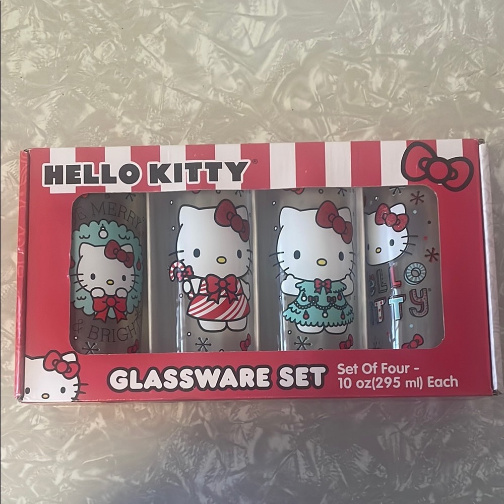 Hello Kitty Glassware Set - Red